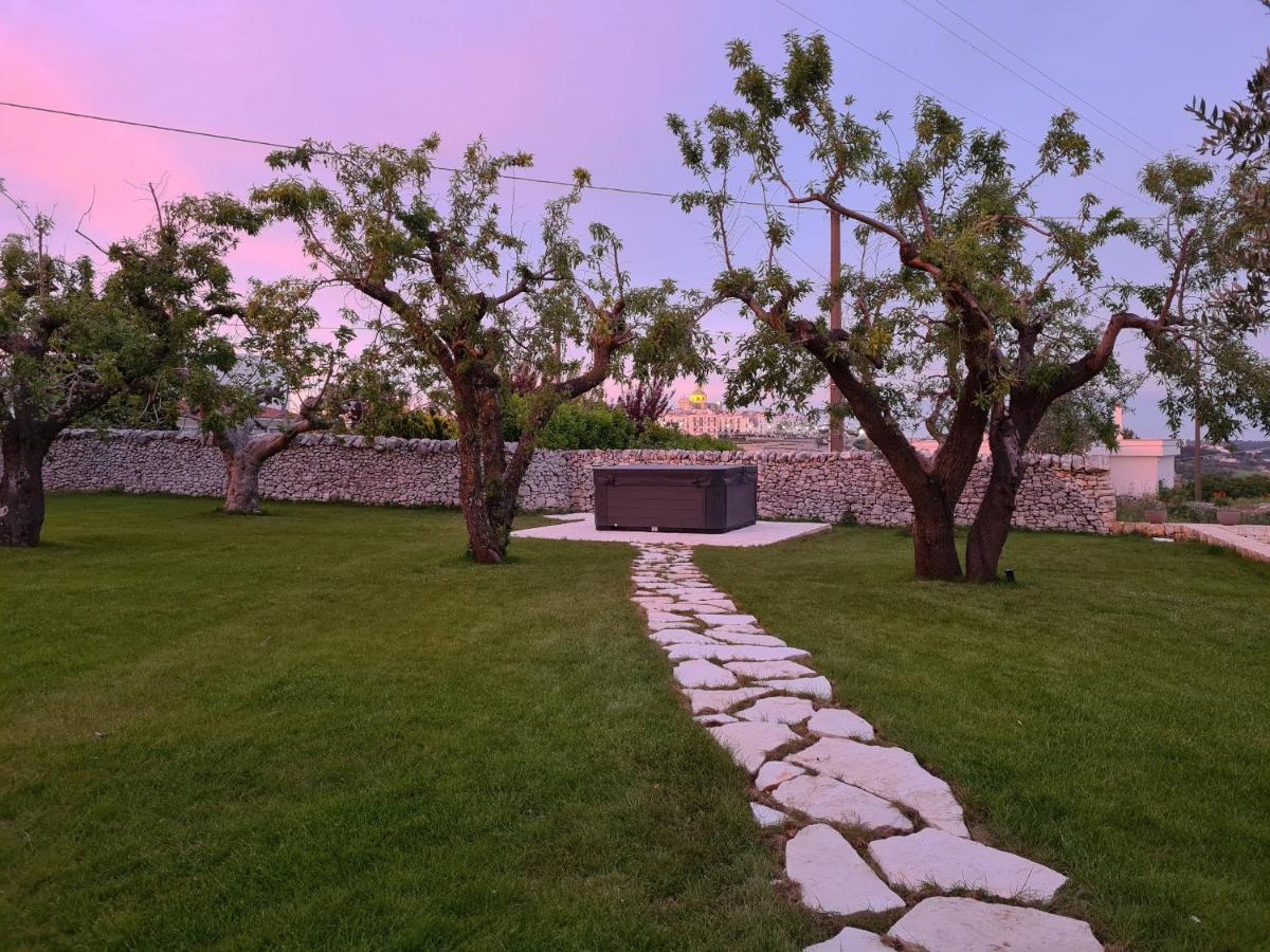 Trulli Nanni Hotel Locorotondo Exterior foto